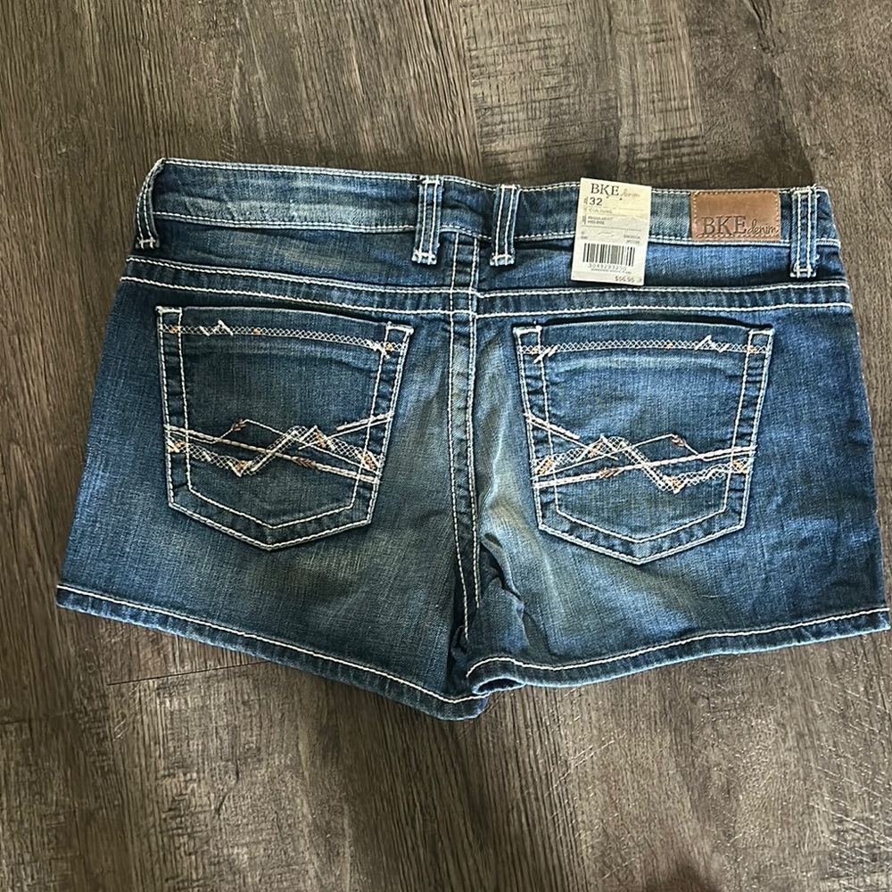 BKE Blue Denim Shorts 32 NWT